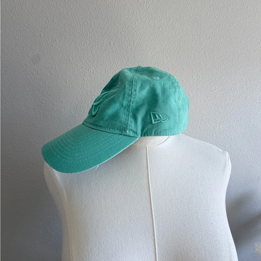 New Era Women's Mint Green Baseball Cap with Embroidered Logo - Picture 2 of 5